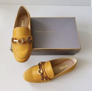 New LOUISE ET CIE Brone leather chain link loafer